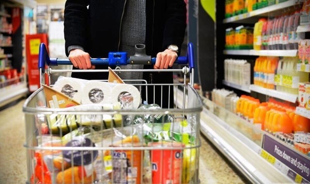 وزیر صمت: مردم از خریدهای هیجانی بپرهیزند وزیر صمت: مردم از خریدهای هیجانی بپرهیزند