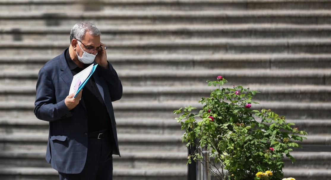 اولویت وزارت بهداشت سلامت است یا سیاست؟ اولویت وزارت بهداشت سلامت است یا سیاست؟