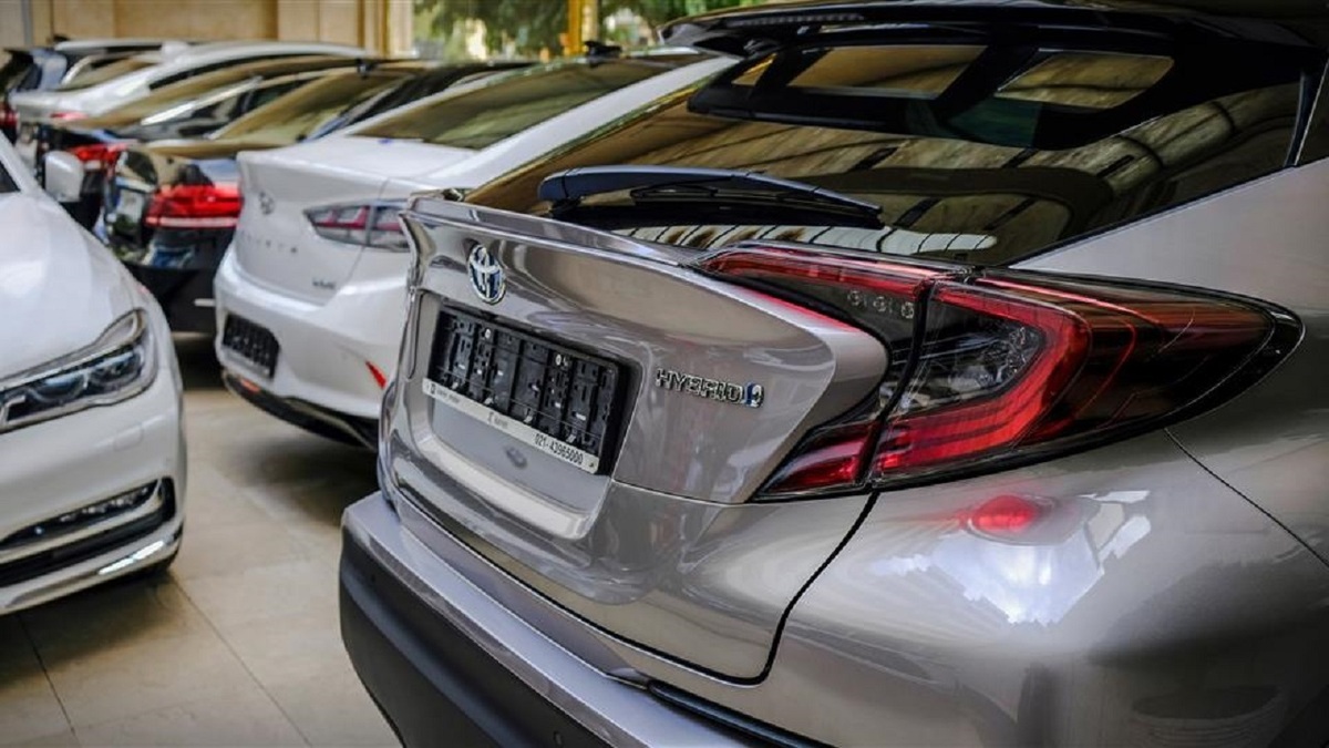 جدیدترین قیمت خودروهای وارداتی در بازار امروز چهارشنبه ۷ اردیبهشت ۱۴۰۱ جدیدترین قیمت خودروهای وارداتی در بازار امروز چهارشنبه ۷ اردیبهشت ۱۴۰۱