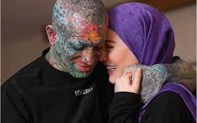 التماس های خانم بازیگر با فحش به خودش/عکس