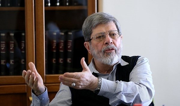 انکار میکنید یا تحقیر؟! انکار میکنید یا تحقیر؟!