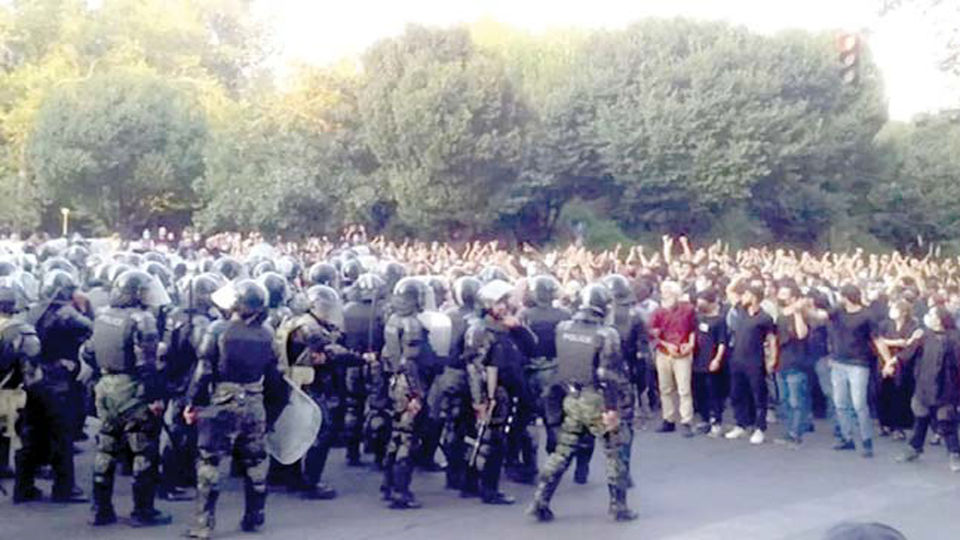 فرمان گشایش