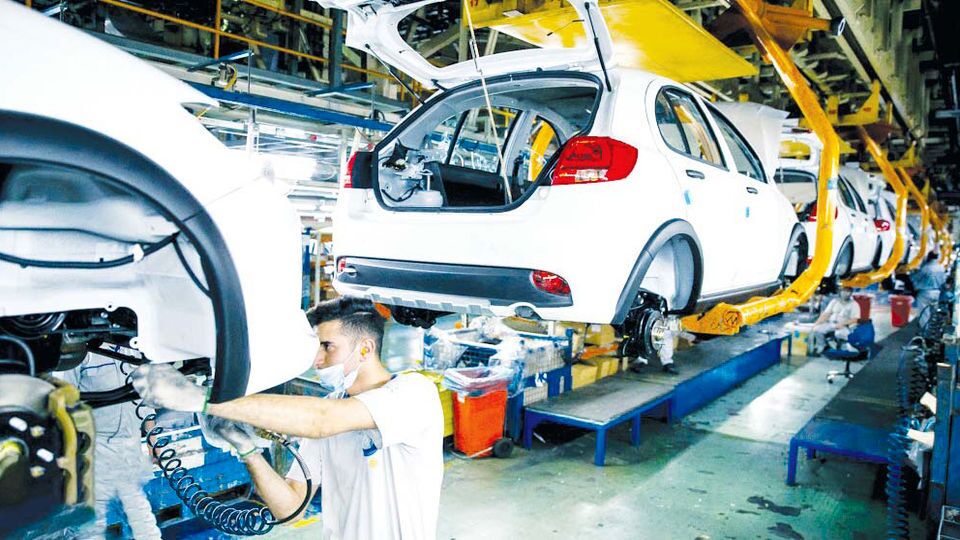 نگاهی به وضعیت تولید، واردات و بازار خودرو که این روزها شاید بیش از هر وقت دیگری در پستیوبلندیهای اجرائی سرگشته شدهاند نگاهی به وضعیت تولید، واردات و بازار خودرو که این روزها شاید بیش از هر وقت دیگری در پستیوبلندیهای اجرائی سرگشته شدهاند