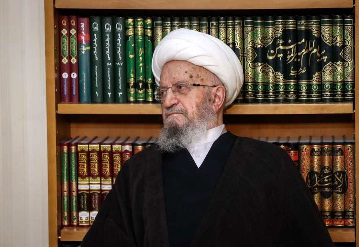 اولین واکنش آیت الله مکارم شیرازی به بازی همستر کامبت اولین واکنش آیت الله مکارم شیرازی به بازی همستر کامبت