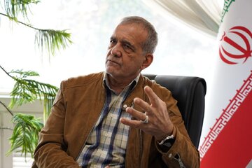 مسعود پزشکیان: گفته شده ۱۰ هزار میلیارد تومان گم شد، چرا گم شد؟ خوابمان برد که گم شد؟ /چرا ناگهان ۱۵۰ میلیون تومان به حساب کسی واریز می شود؟ مسعود پزشکیان: گفته شده ۱۰ هزار میلیارد تومان گم شد، چرا گم شد؟ خوابمان برد که گم شد؟ /چرا ناگهان ۱۵۰ میلیون تومان به حساب کسی واریز می شود؟