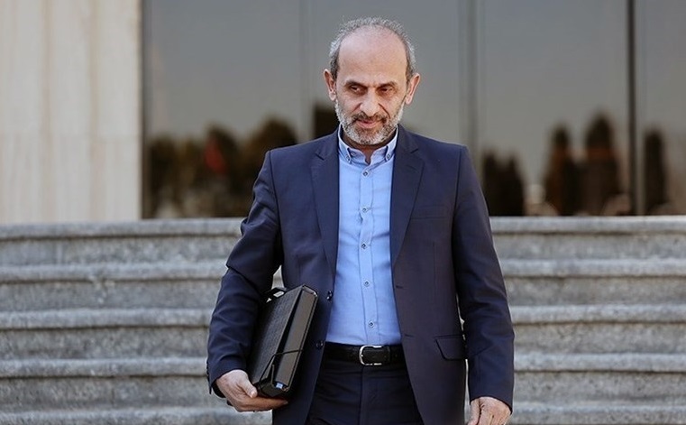 صداوسیما به روحانی فرصت دفاع از خود در برابر اتهامات را خواهد داد؟ / جبلی: اگر افرادی که در مناظرات به نام آنها اشاره شده شکایت دارند، میتواند شکایت خود را به کمیسیون بررسی تبلیغات ارسال کند / طبق نظر کمیسیون عمل خواهیم کرد صداوسیما به روحانی فرصت دفاع از خود در برابر اتهامات را خواهد داد؟ / جبلی: اگر افرادی که در مناظرات به نام آنها اشاره شده شکایت دارند، میتواند شکایت خود را به کمیسیون بررسی تبلیغات ارسال کند / طبق نظر کمیسیون عمل خواهیم کرد