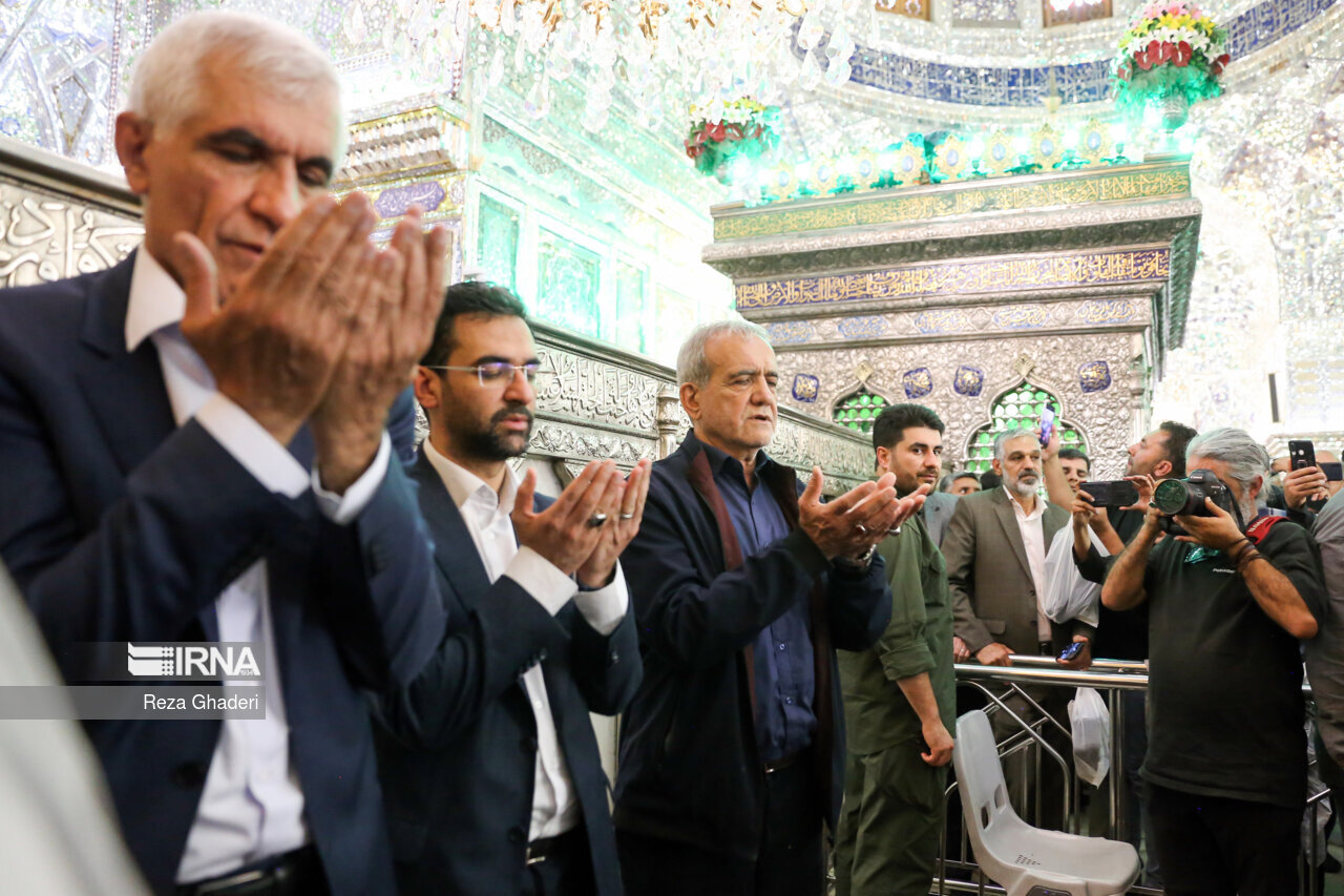 شیرازگردی به سبک پزشکیان و وزیر جوان روحانی