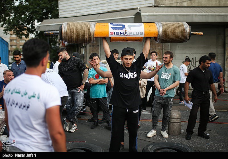هشت تصویر تماشاییِ به جامانده از راهپیمایی غدیر