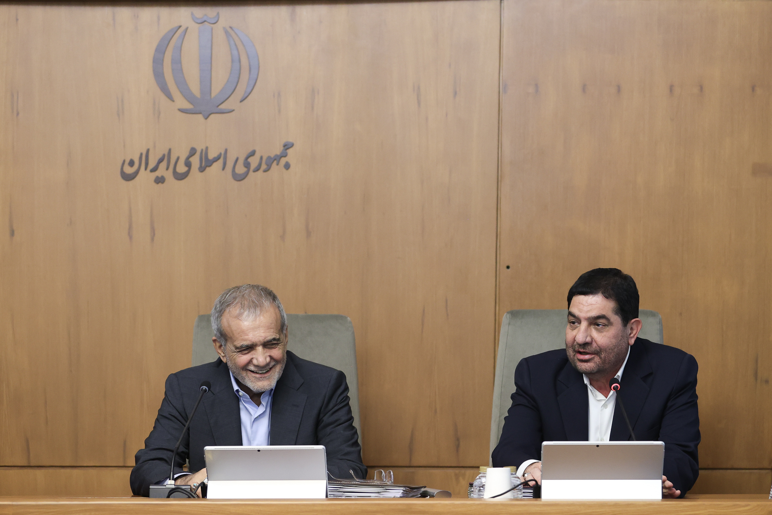 پزشکیان رسما بر صندلی ابراهیم رئیسی تکیه زد