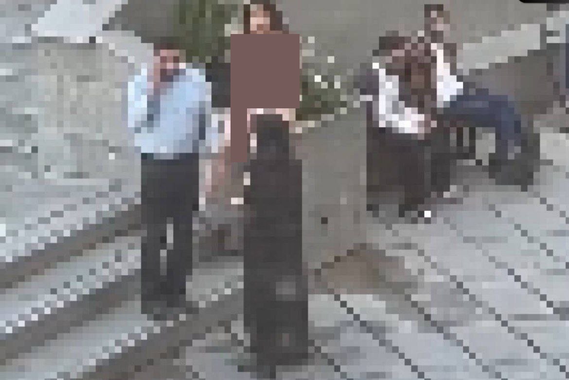 هممیهن: دختر علوم تحقیقات برهنه شد، اما کسی نگاهش هم نکرد هممیهن: دختر علوم تحقیقات برهنه شد، اما کسی نگاهش هم نکرد