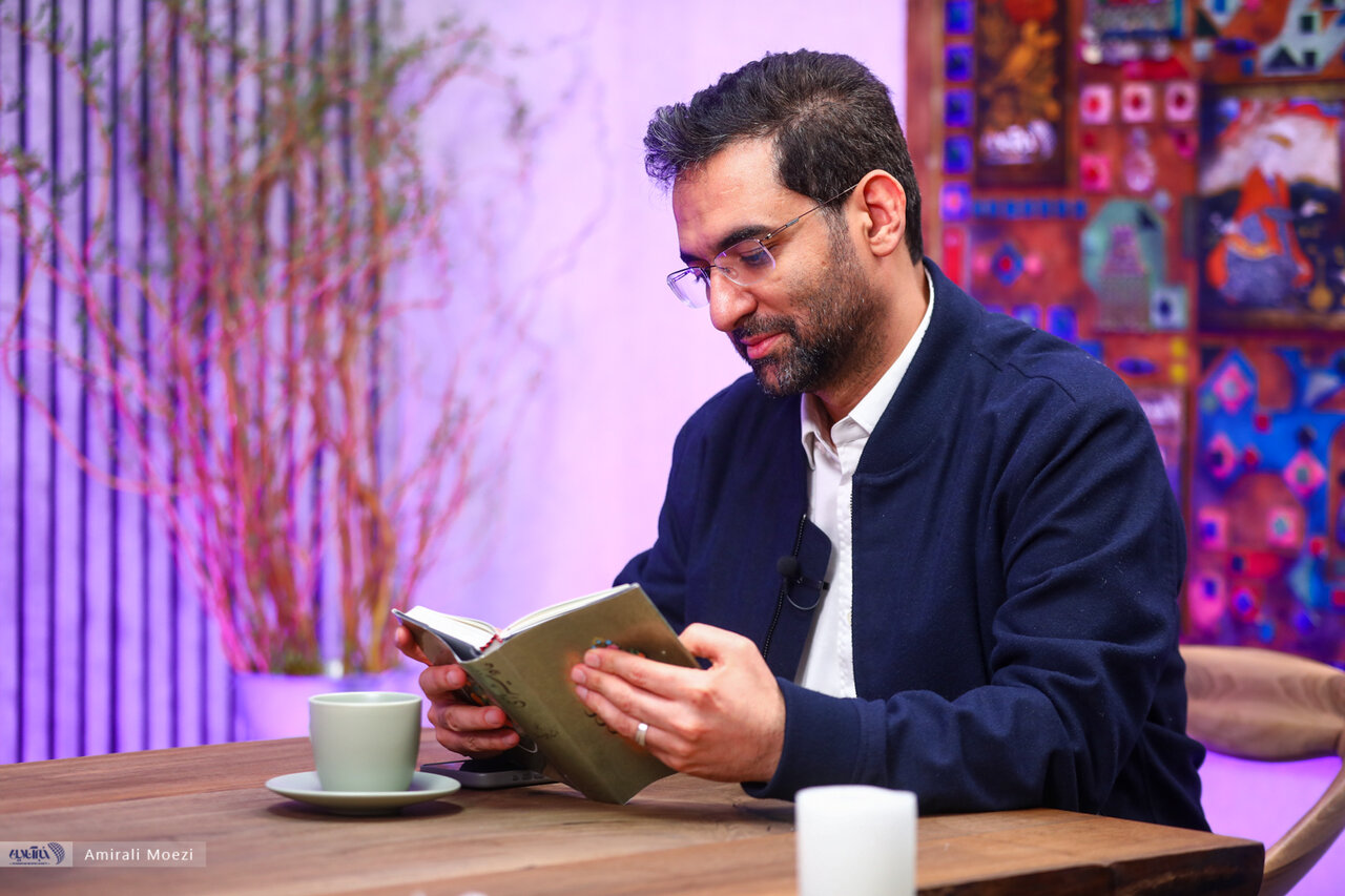 آذری جهرمی: برخی در دولت چشم دیدن من را ندارند/ رئیس جمهور شدنم، پروژه مخالفان دولت بود/ بخاطر فیلترینگ دعوا کردم اما استعفا نه!